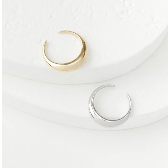 NWT Loft mixed metal dome rings, size 7. - Picture 2 of 4